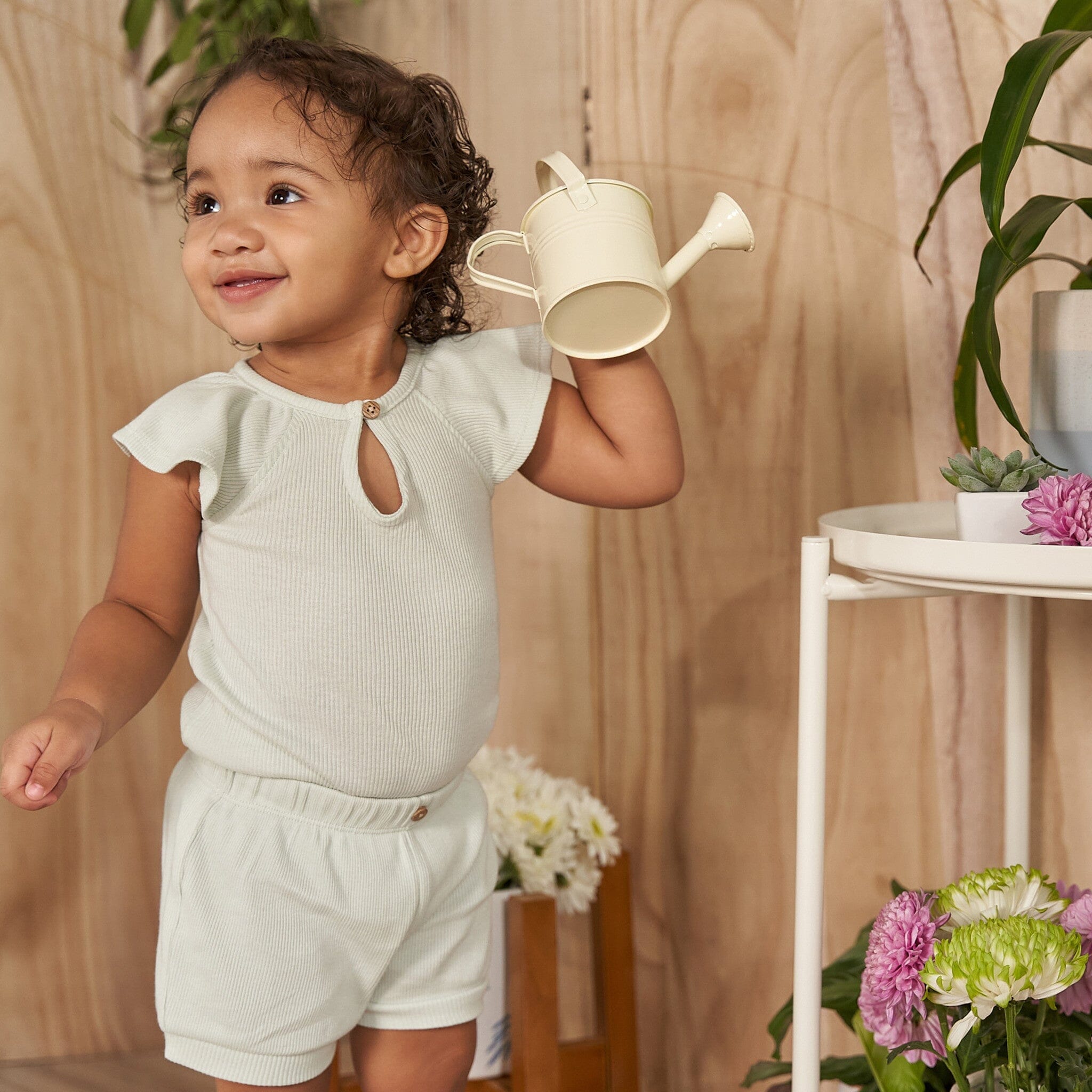 2-Piece Baby Girls Green Lily Bodysuit and Shorts Set - Image 3