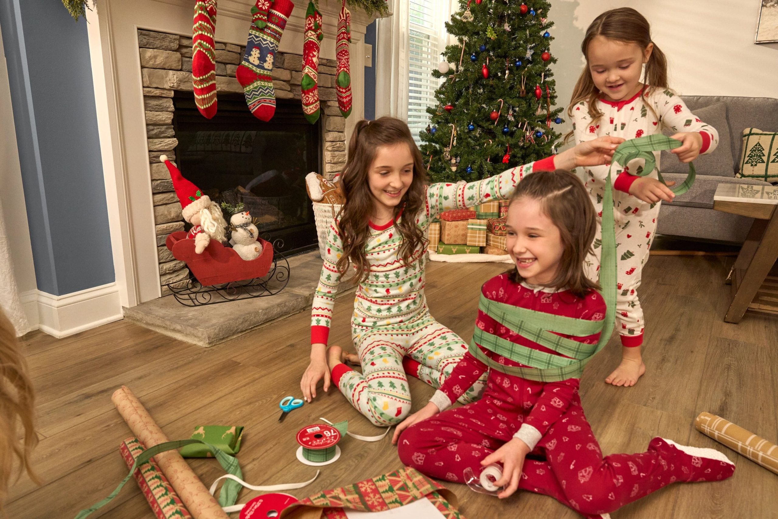 2-Piece Big Kids Neutral Oh What Fun Fair Isle Hacci Snug Fit Pajama Set - Image 2