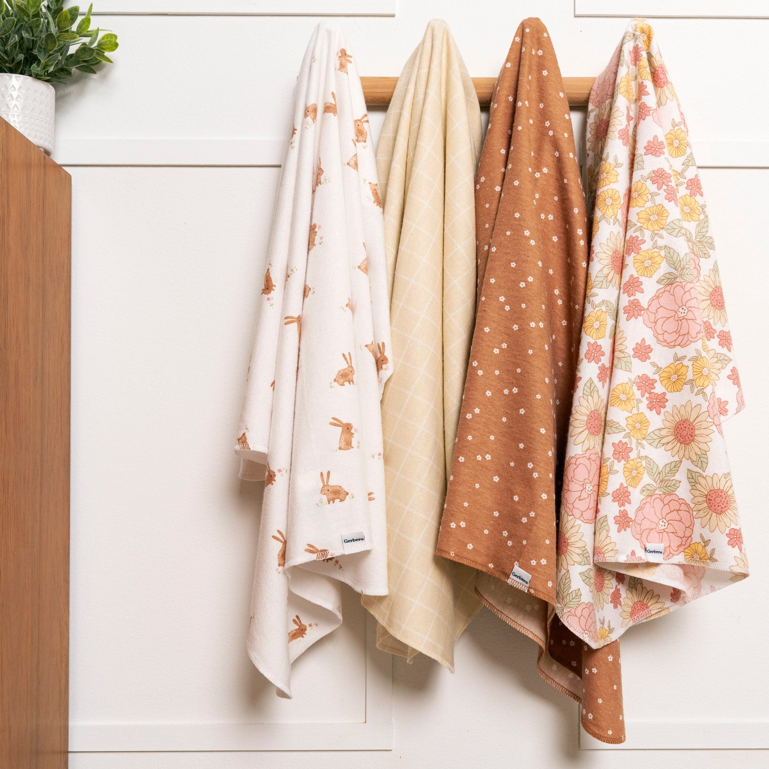 4-Pack Baby Girls Retro Floral Flannel Blankets - Image 6