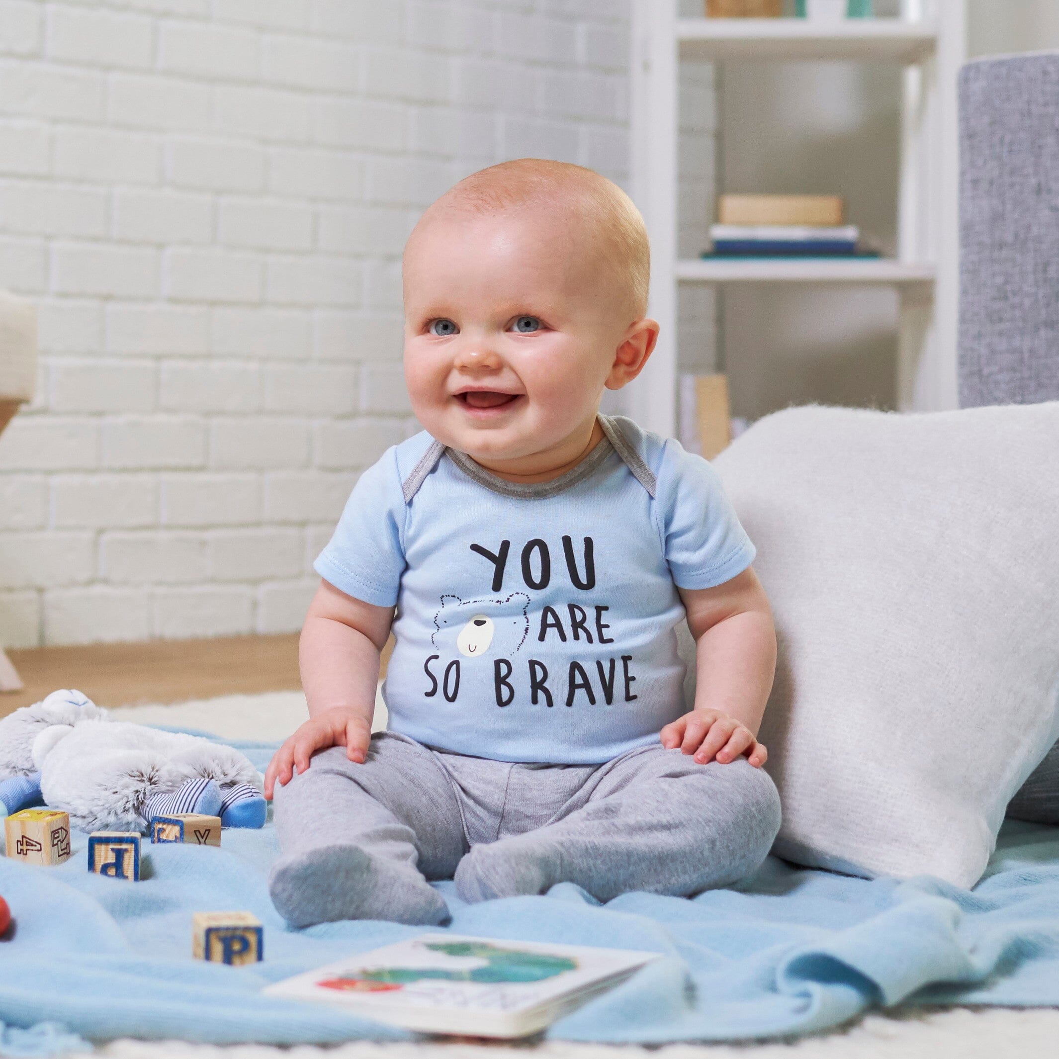 4-Piece Baby Boys Bear Take Me Home Set - Image 5