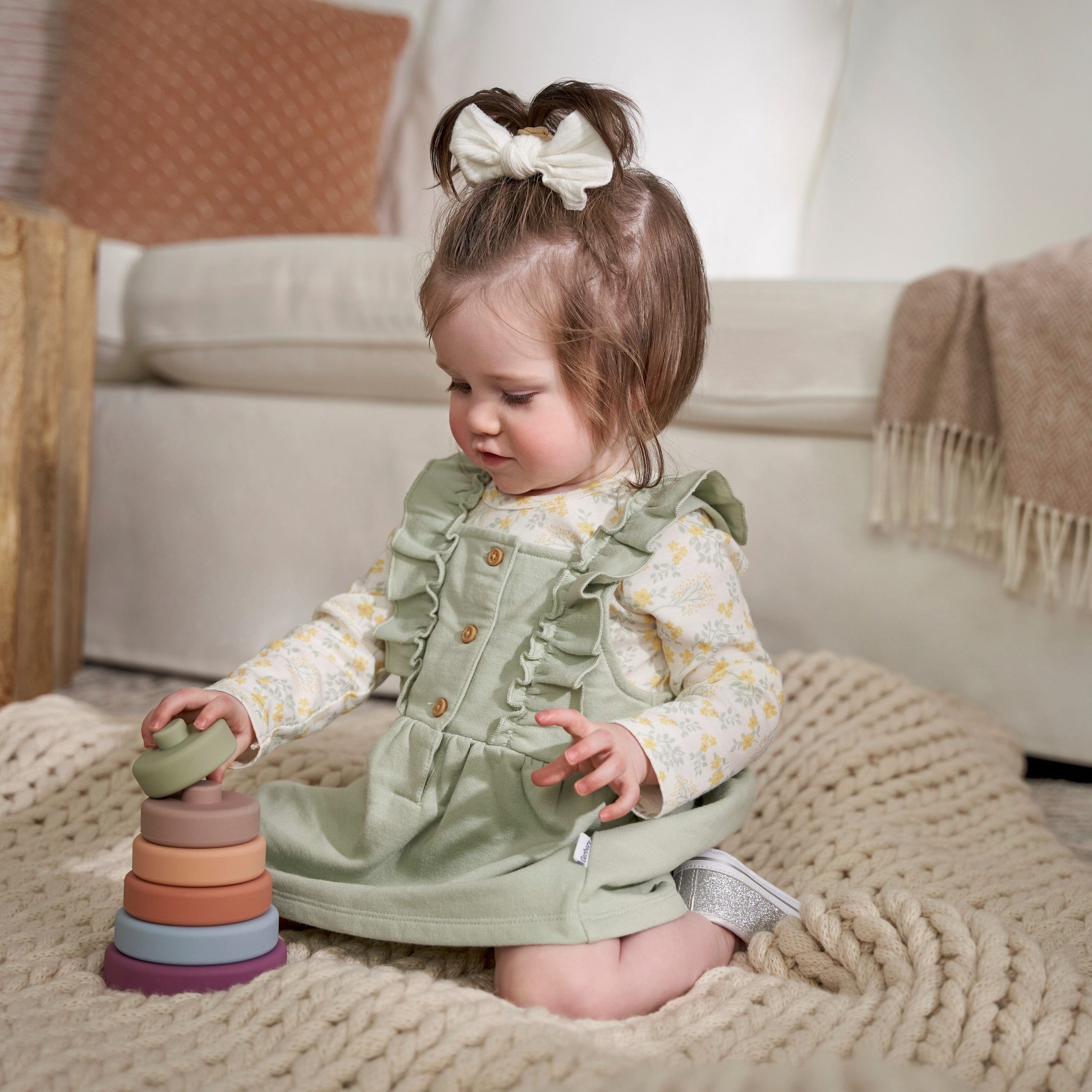 2-Piece Baby Girls Green Floral Jumper & Bodysuit Set - Image 2