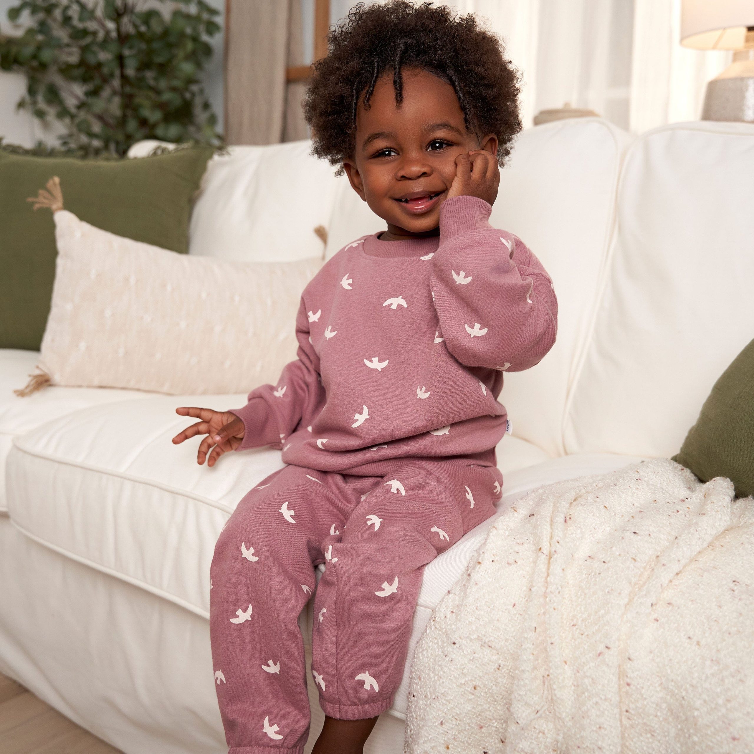 2-Piece Infant and Toddler Girls Birds Sweatshirt & Pant Set - Image 2