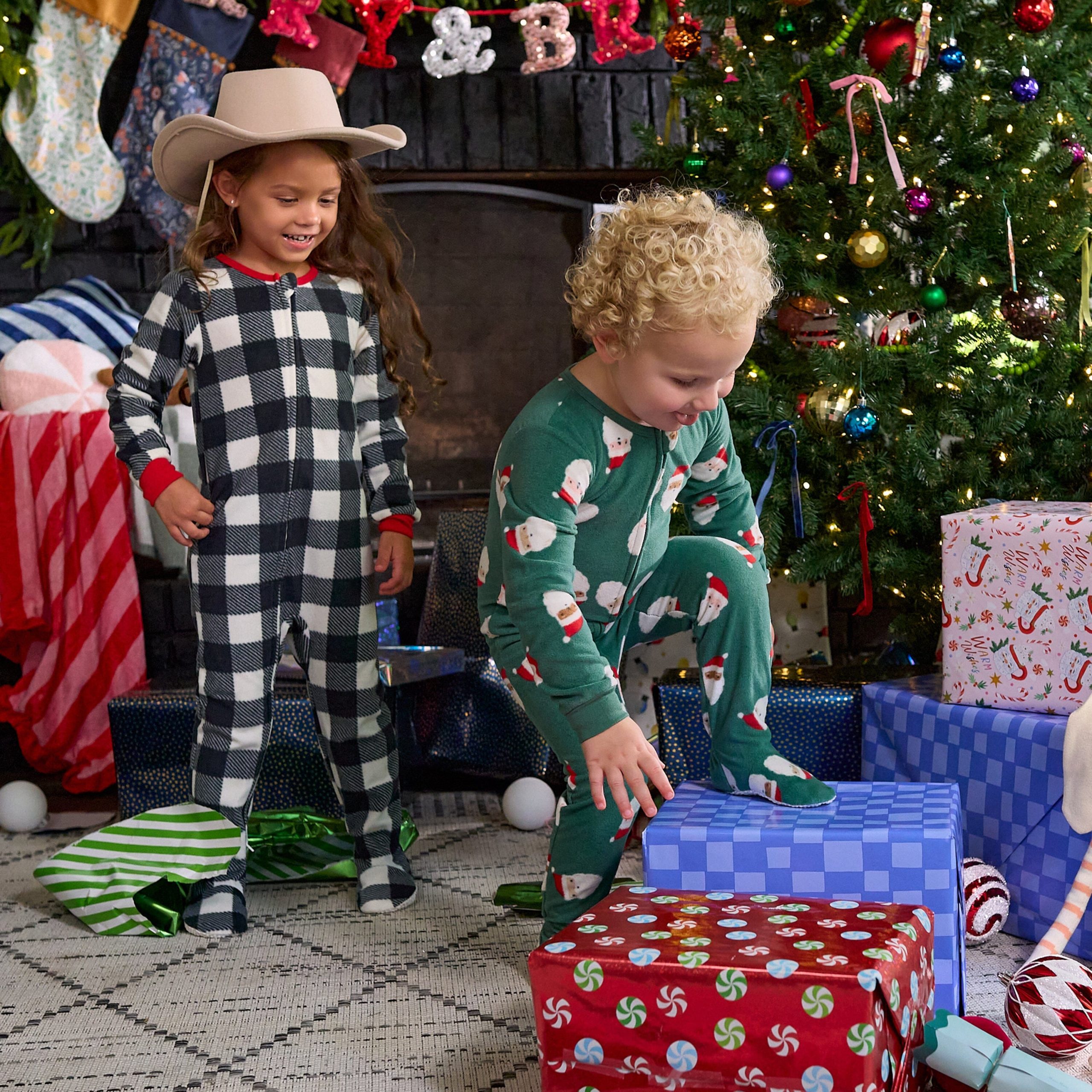 2-Pack Baby & Toddler Neutral Santas Footed Fleece Pajamas - Image 2