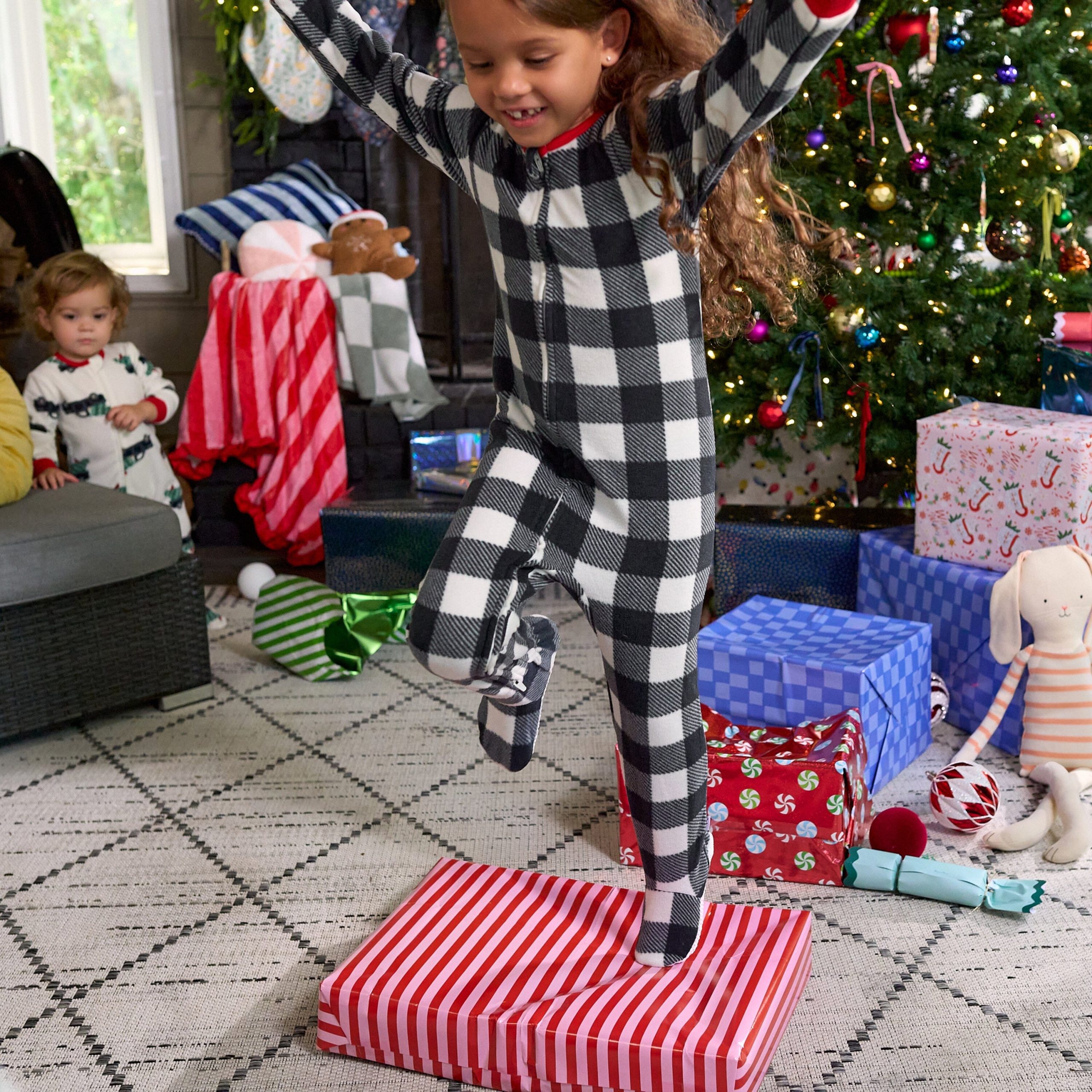 Baby & Toddler Neutral Gingham Footed Fleece Pajamas - Image 3