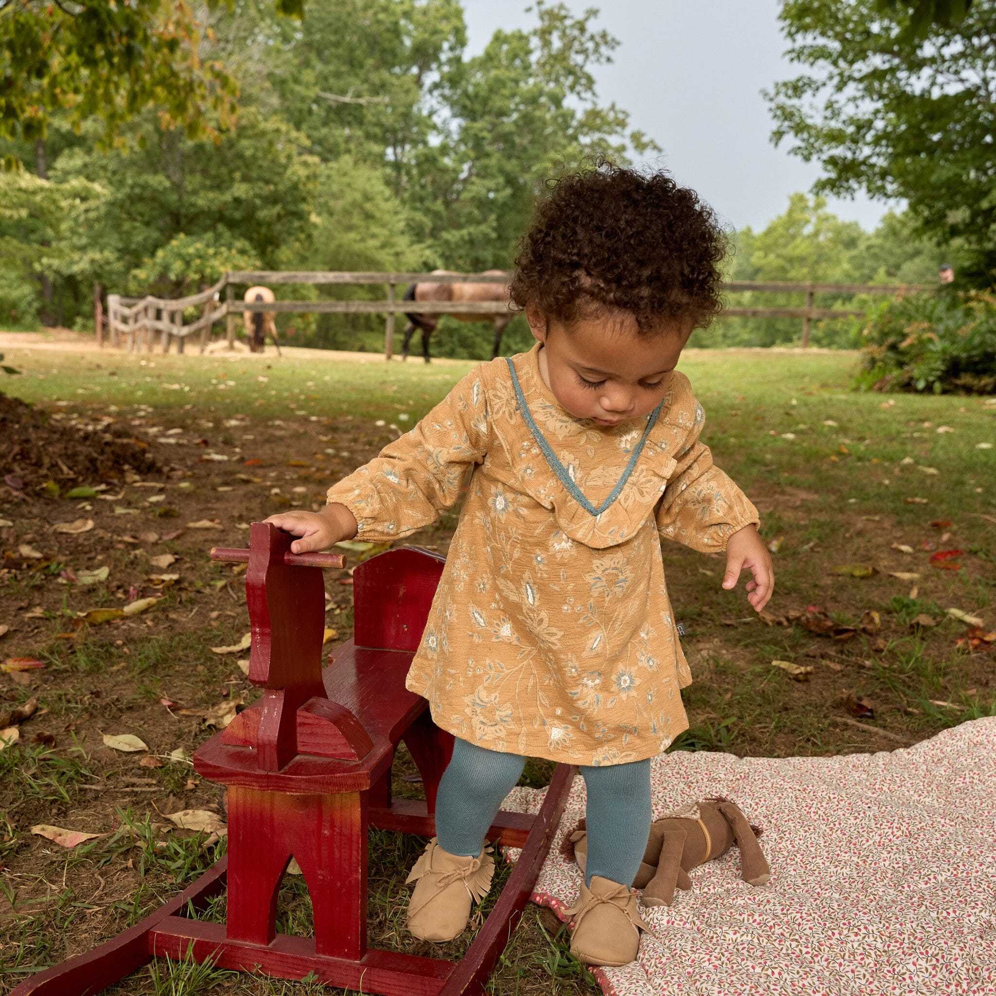 2-Piece Baby Girls Heirloom Floral Dress and Tights Set - Image 2