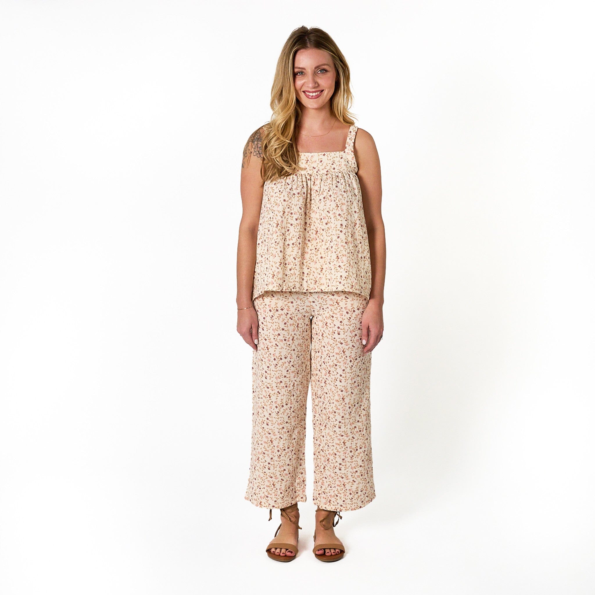 Mommy & Me Vine Floral Top & Cropped Pant Bundle - Image 4
